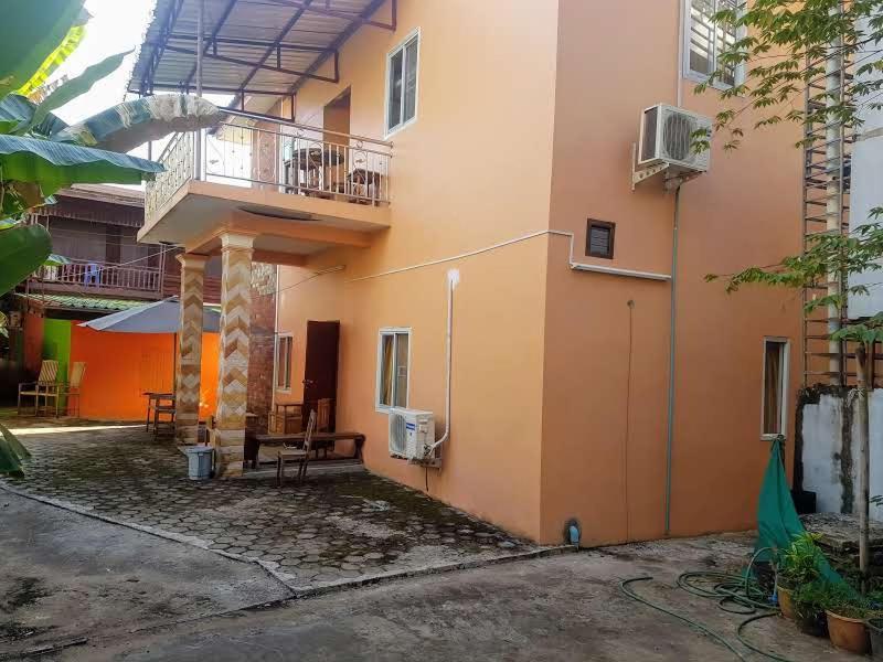 Soutchai Hostel And Tour Company Pakse Exterior photo